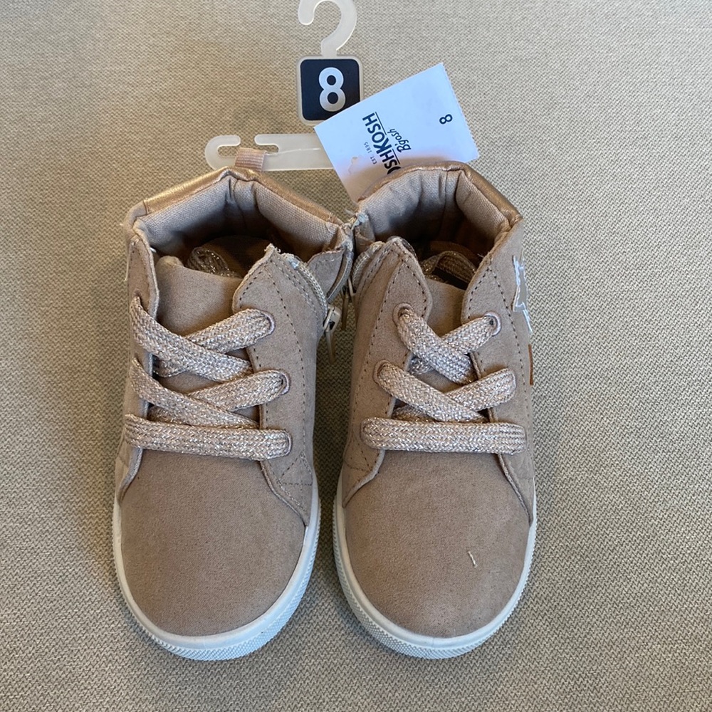 NWT! ⭐️ OshKosh Toddler Girl Sneakers